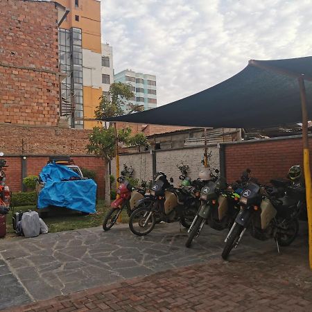 Armenia Hotel Cochabamba Exteriör bild